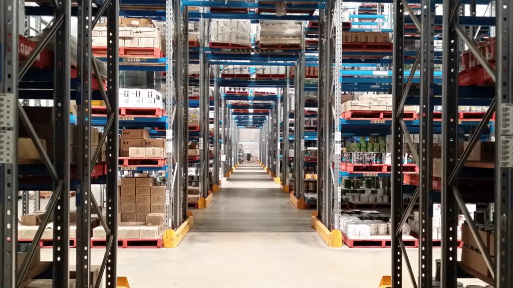 Multi User Warehouse Convenient and Cost-Effective Multi-User Facilities